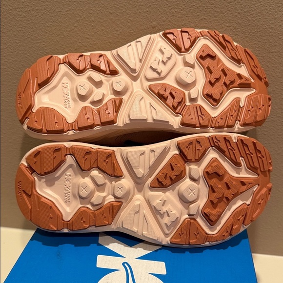 Hoka Hopara 2 Women’s Size 9B Hiking Shoe for Land & Water - Picture 6 of 12